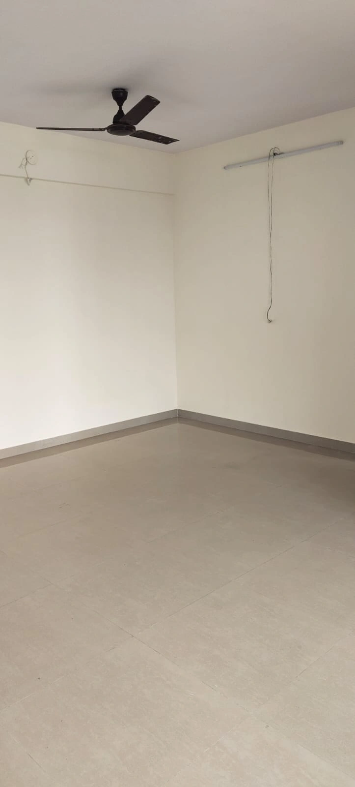 2 BHK Flat for Sale in sethia link view, Goregaon West